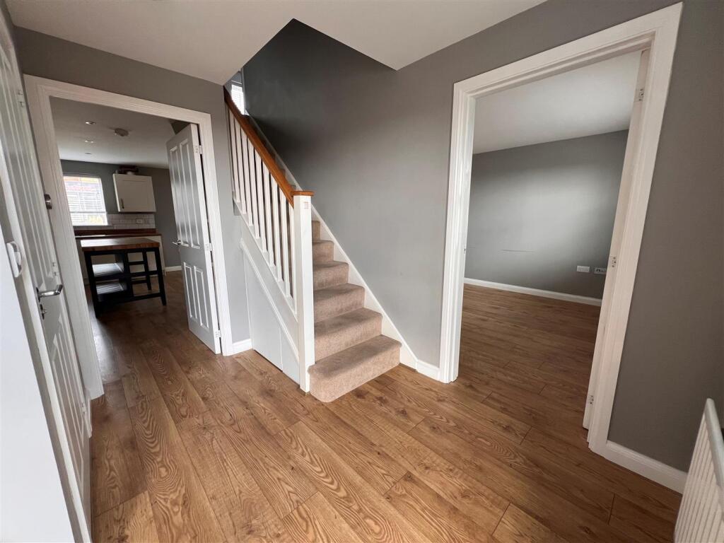 Hallway.jpg