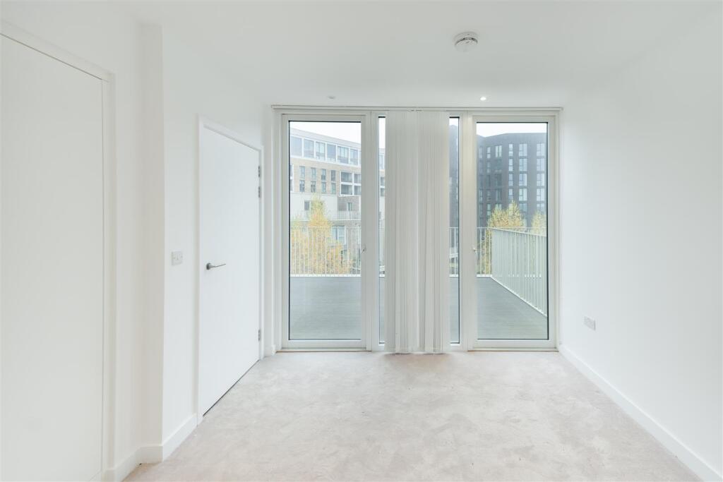 Bedroom 4           .jpg