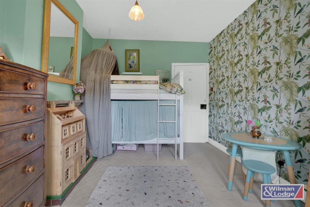 Period Property - Four Bed with Formal Gardens (6)