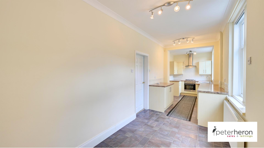 Breakfasting Kitchen