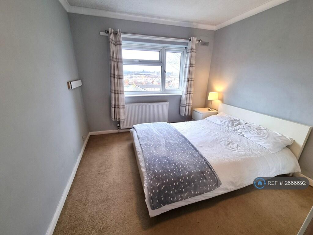 Double Bedroom 2
