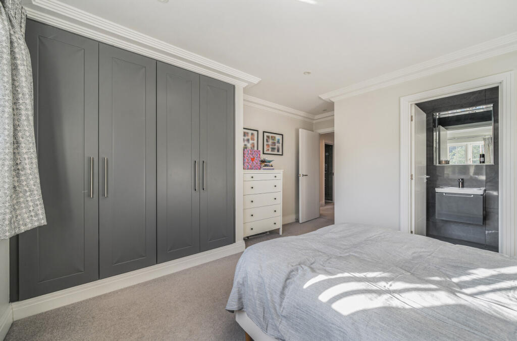 1372507-26-68fb4a...