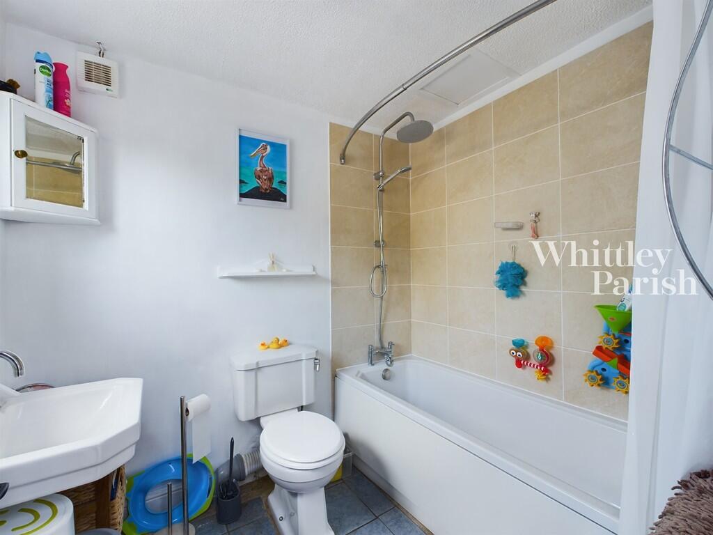 CAM04332G0-PR0022...