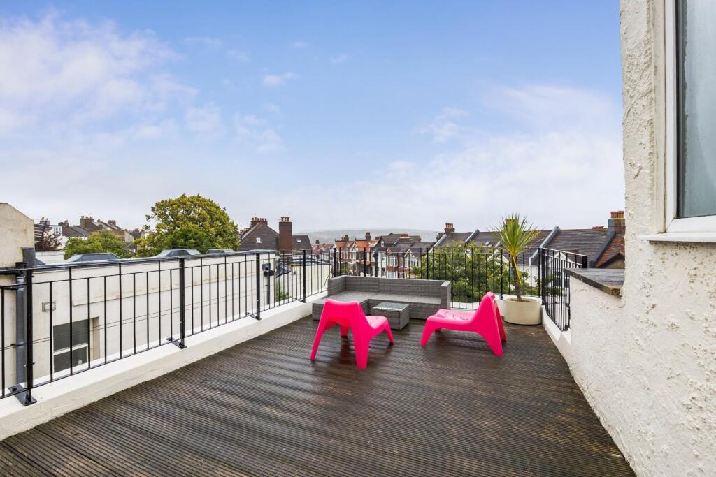 Dyke Road, 282-4.JPG