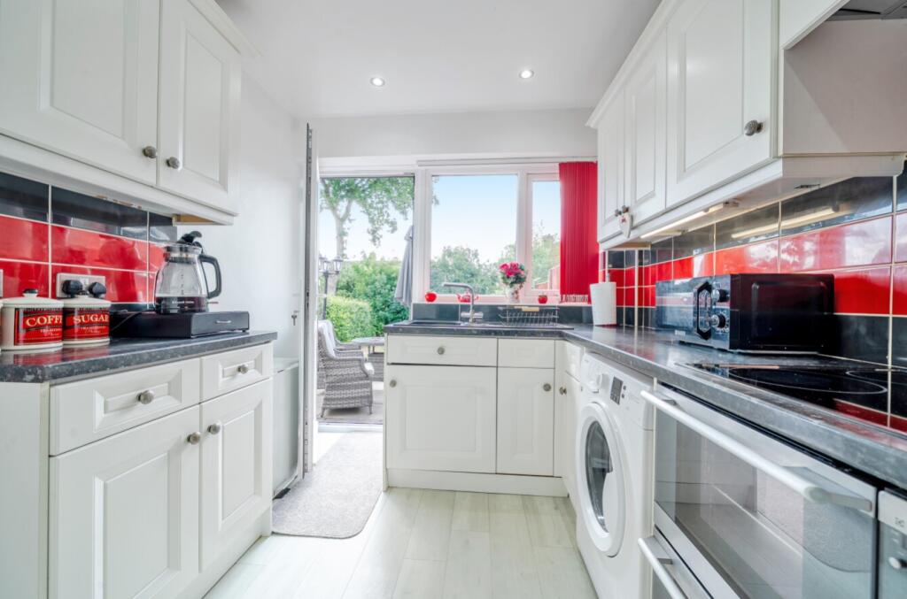 -6863c4ed995aa-l-1317504-15-6862de819eea0