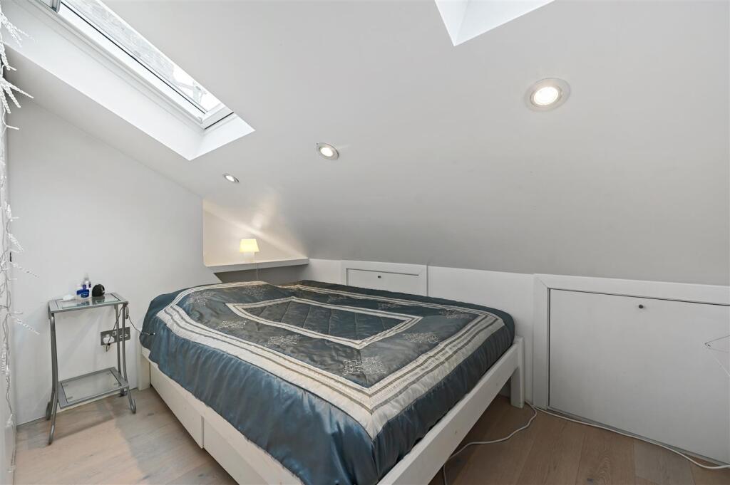 Frithville Gardens - BedroomG3 (1).JPG
