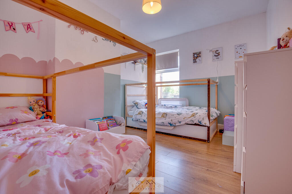 Bedroom 2.1