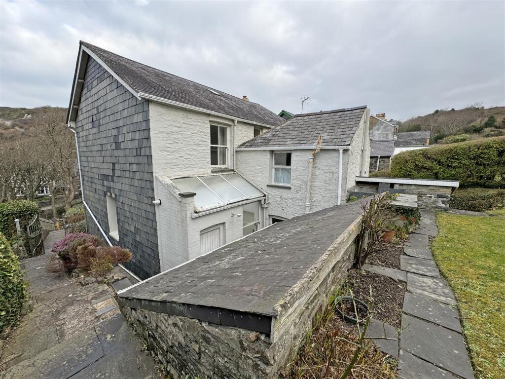 Bryn Y Graig - ouot 2.jpg