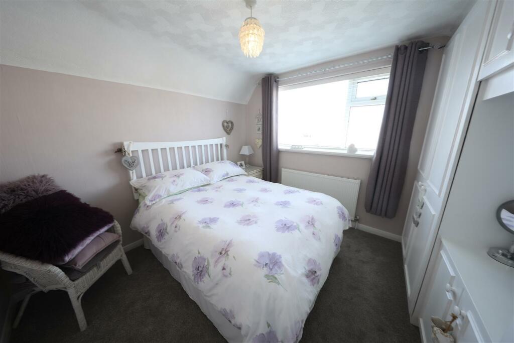 17 Grizedale - Bed 2.jpg