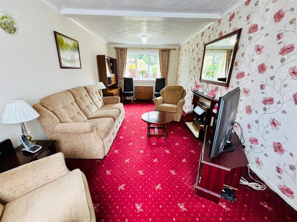 Living Room &amp; Dining Area: