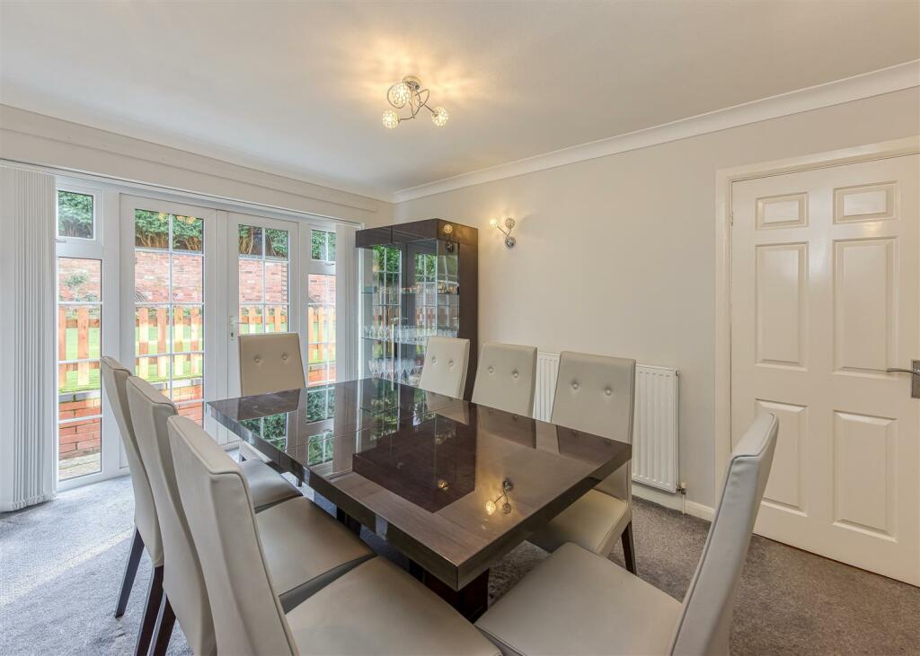6 Redmoor Gardens-Dining Room.jpg