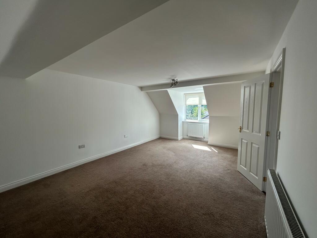 Bedroom T202308221519.jpg