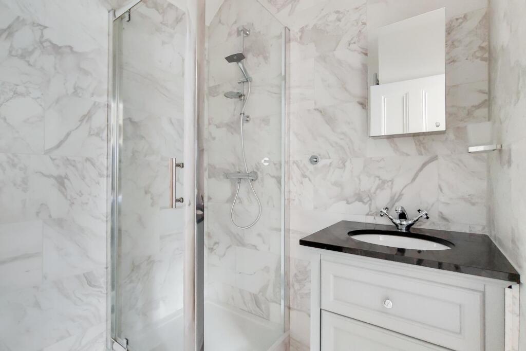 5_Master Ensuite-0.jpg