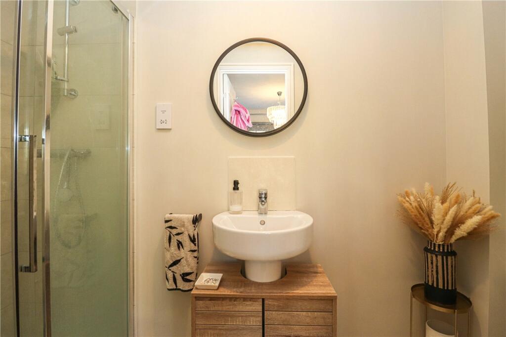 Ensuite