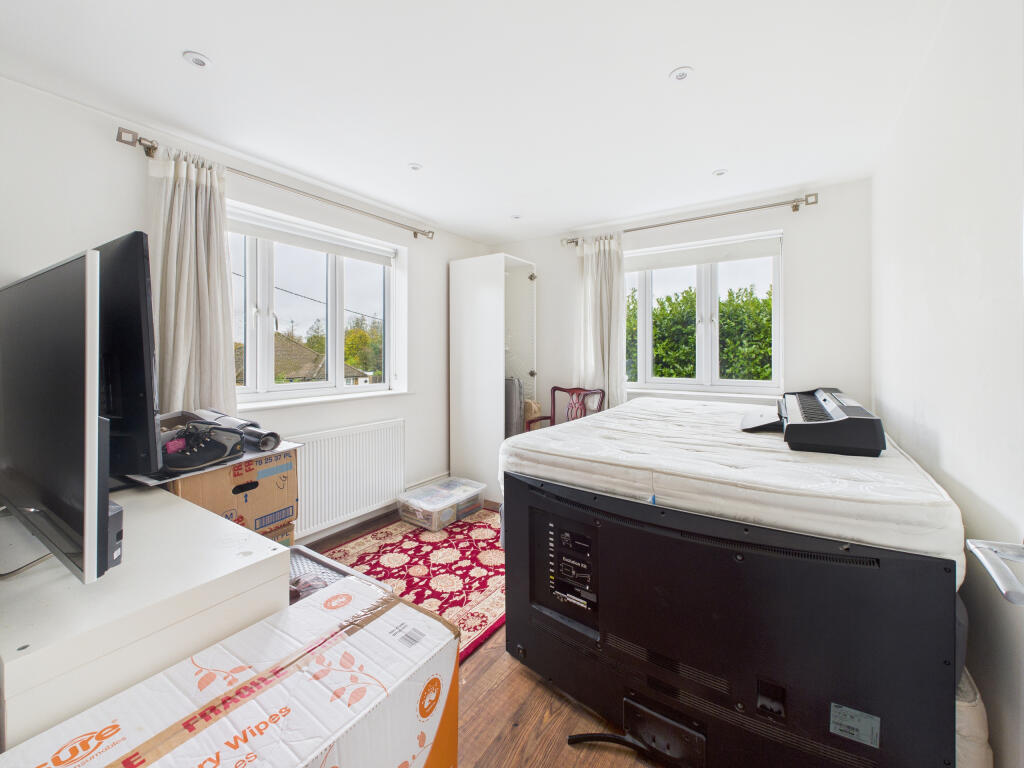 CAM02909G0-PR0507-STILL003