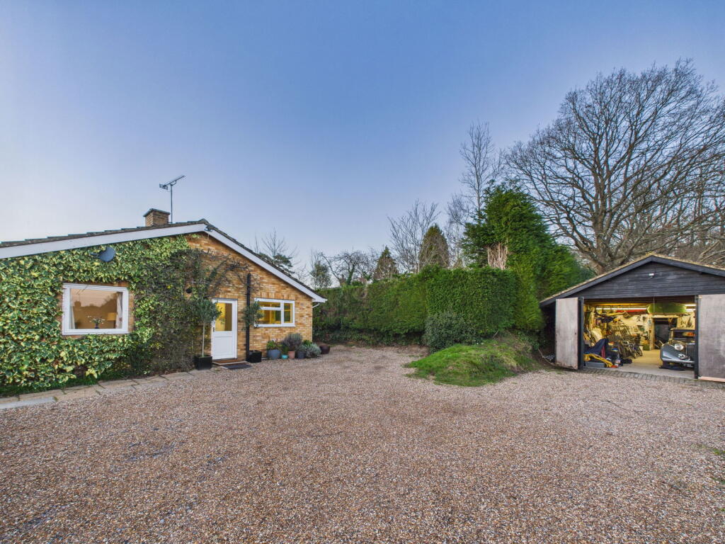 Orchard Road, St. Michaels, Tenterden, TN30 6ED