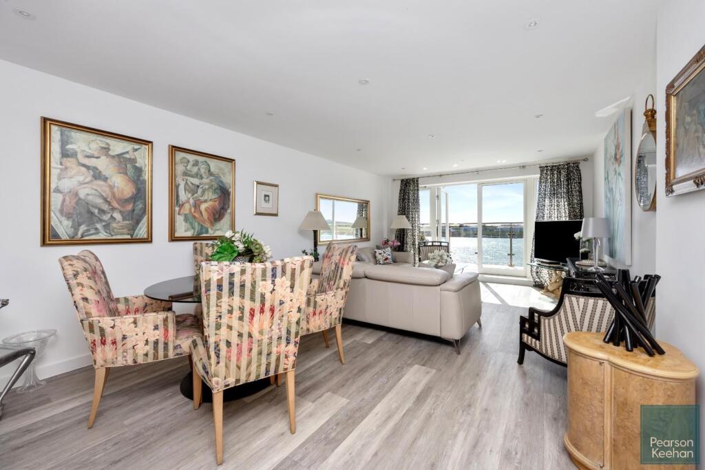 Oystercatcher Apartments, Flat 9-011.jpg