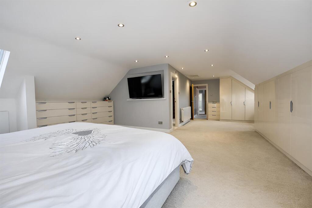 Principal Bed