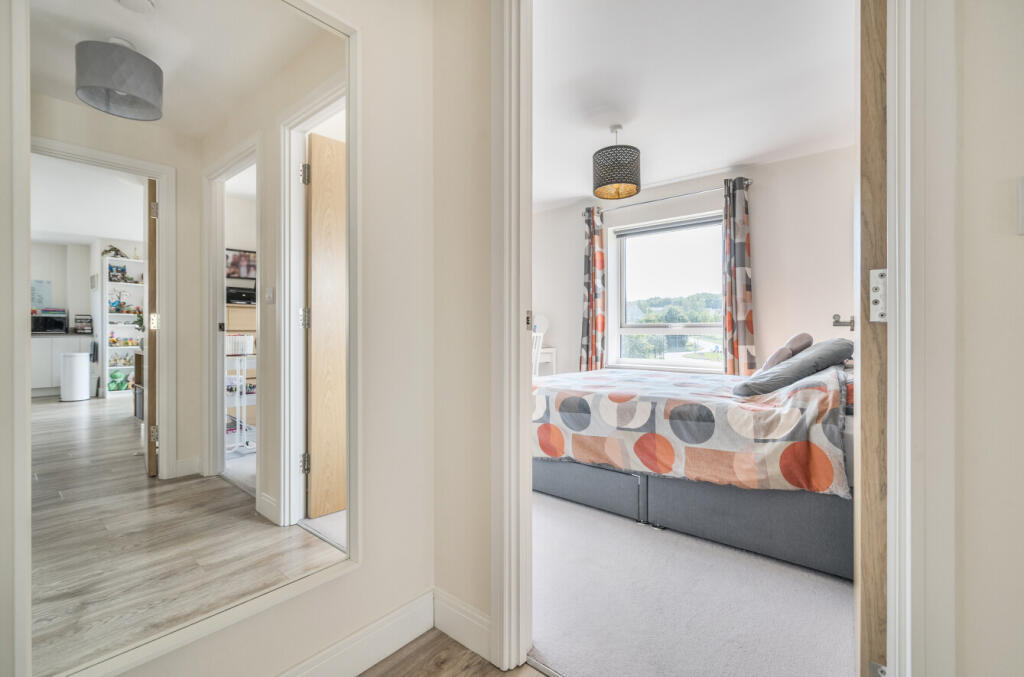 1335488-17-68932f...