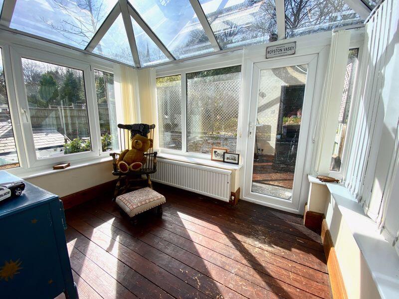 Conservatory / Sun Room