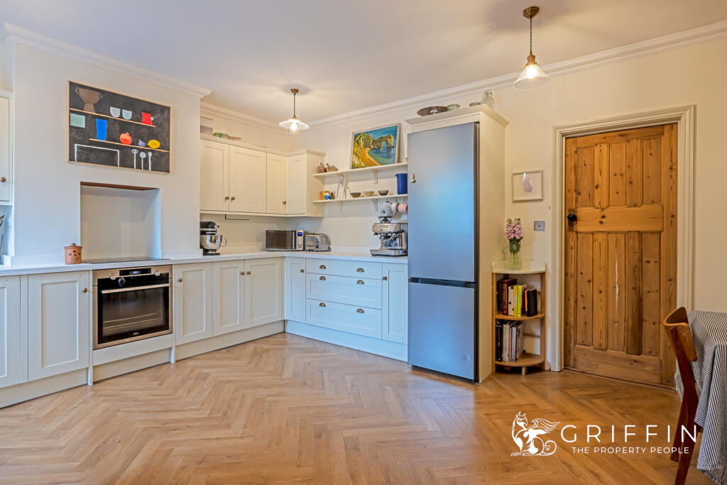 Kitchen &amp; Dining