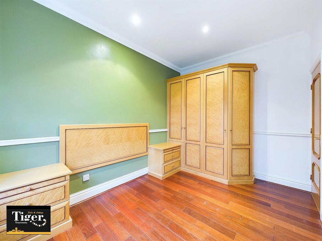 CAM03440G0-PR0242...