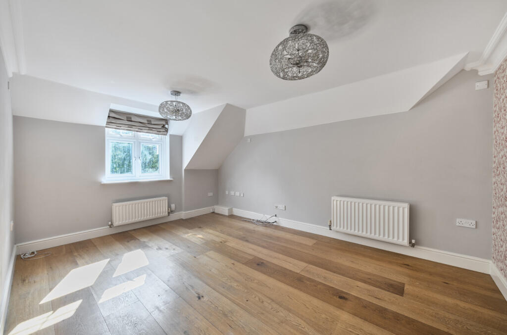 1330835-10-688345...