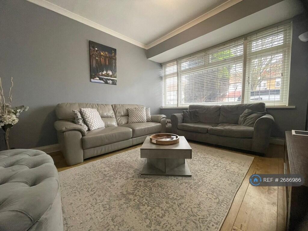 Double Bedroom 1