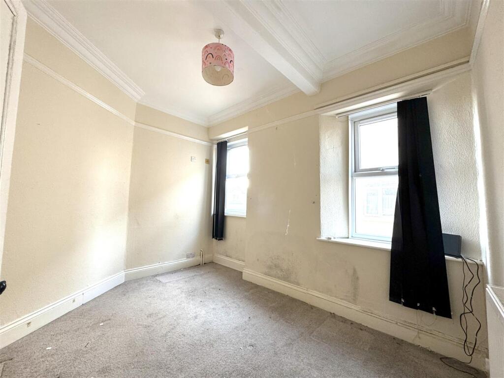 Bedroom 2.jpeg