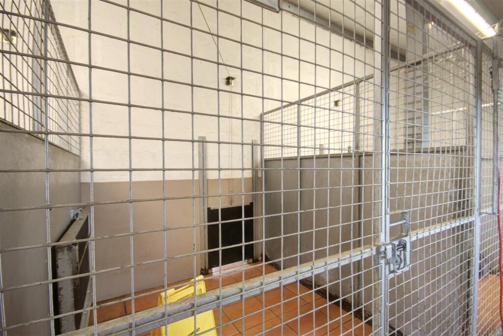 KENNEL