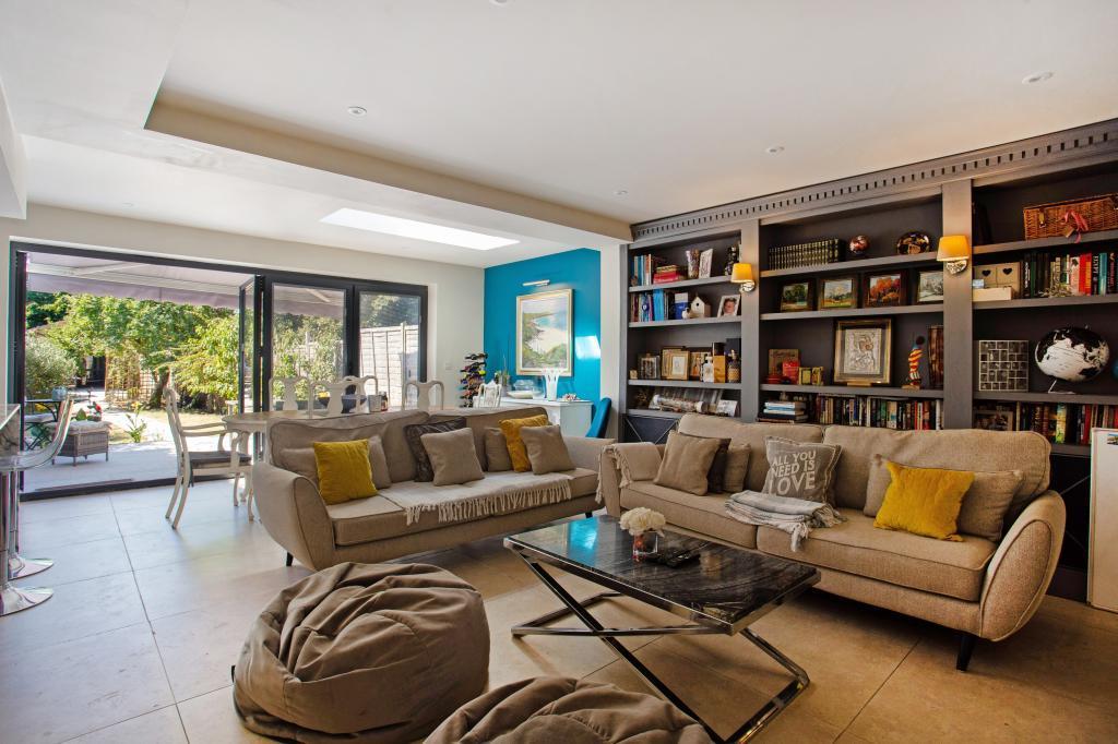 86 East End Road 304663 (4).jpg