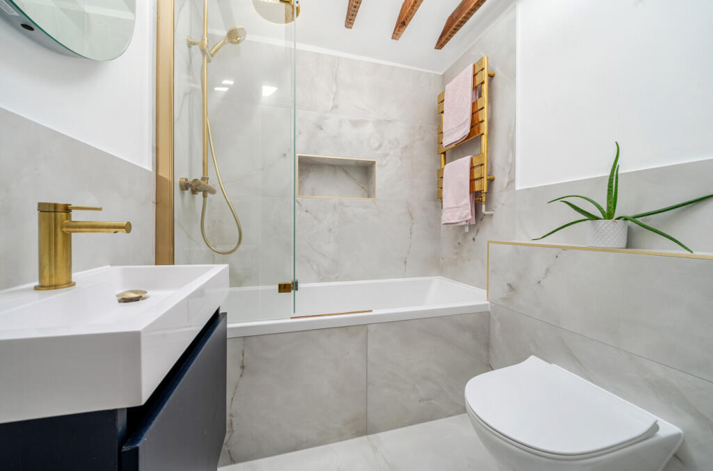 1342970-11-68b193...