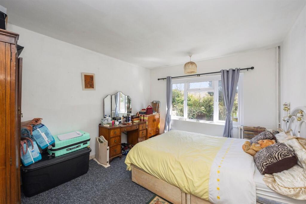 King George VI Dr 17 BED 1.jpeg