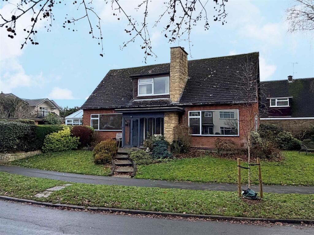 Oakwood Grove, Warwick