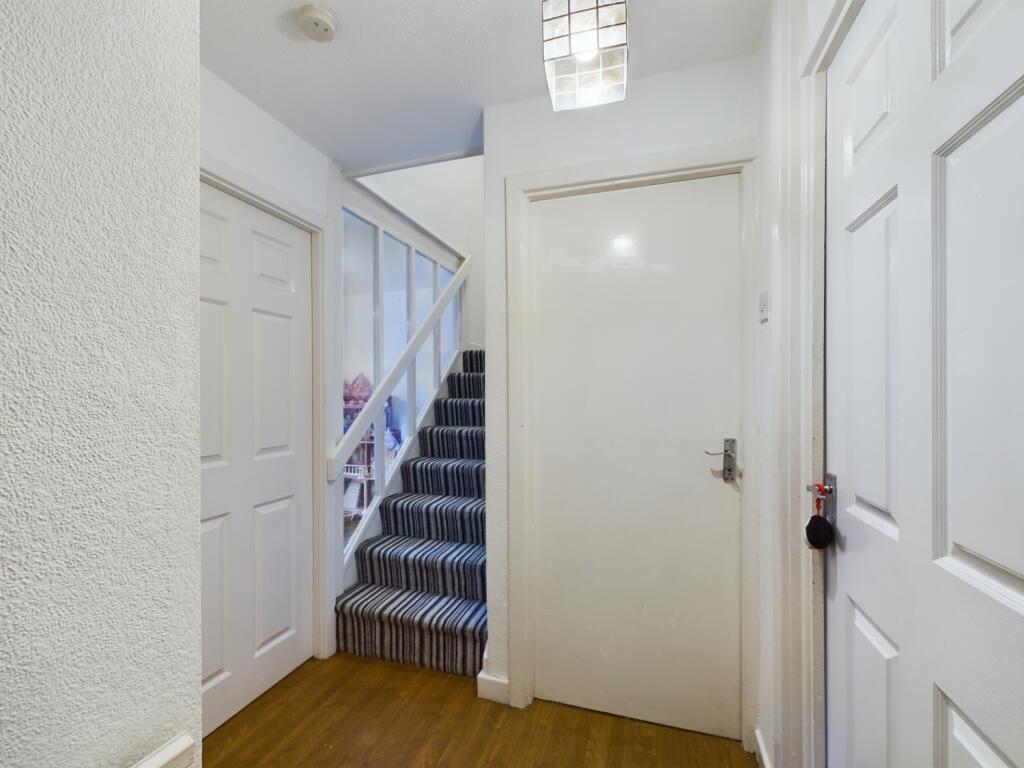 CAM02386G0-PR0101-STILL016