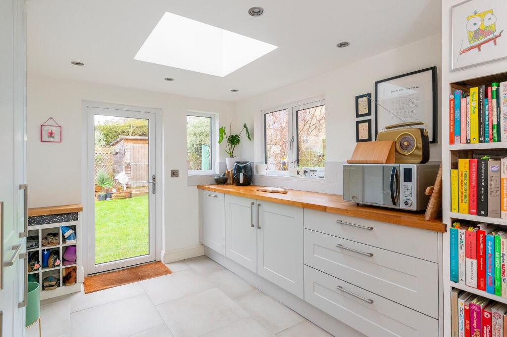 2W4WHE - KitchenDiner C.jpg