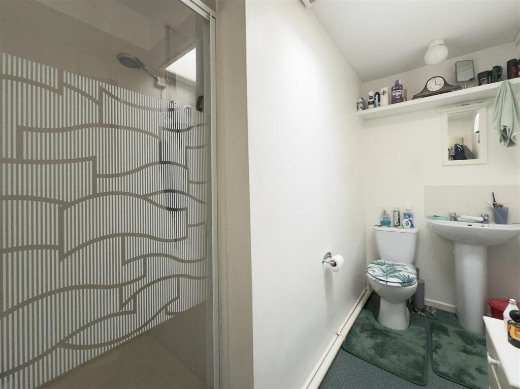Flat 8