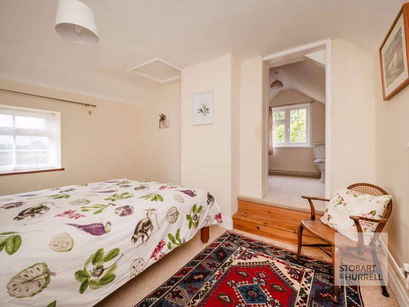 Bedroom To En-Suite Cloakroom