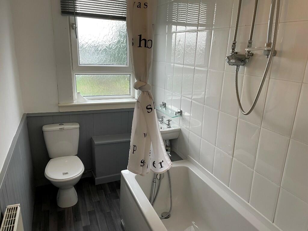 Bathroom 3.2m x 1.5m