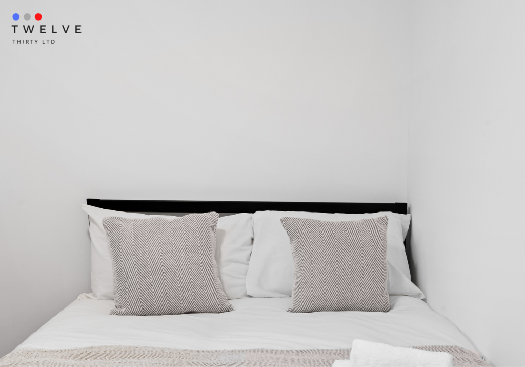 Studio (w/ sofa bed)