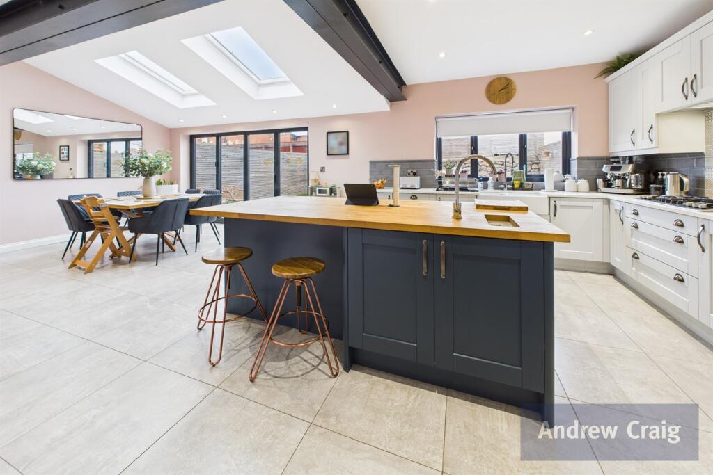 Open Plan Kitchen Lo