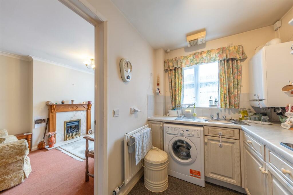 17 Rathbone Park-007.jpg