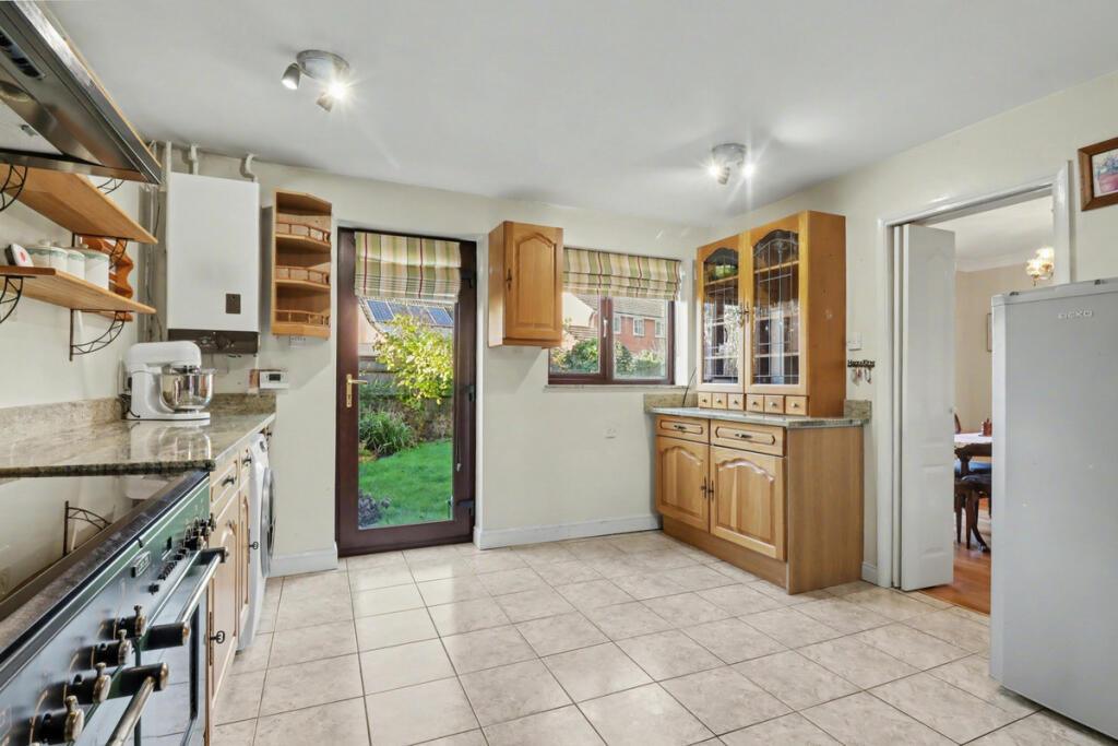 Kitchen / Breakfast Room