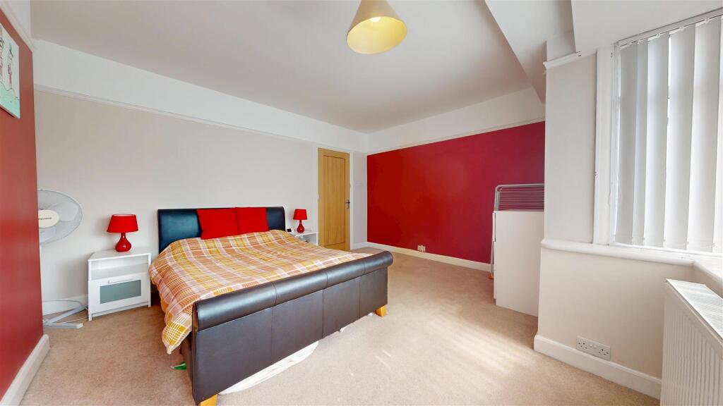 Dentons Green Lane Bedroom