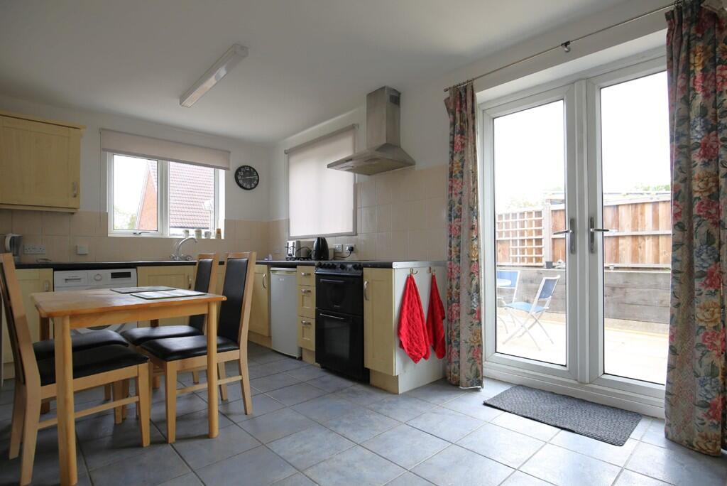 Kitchen/dining