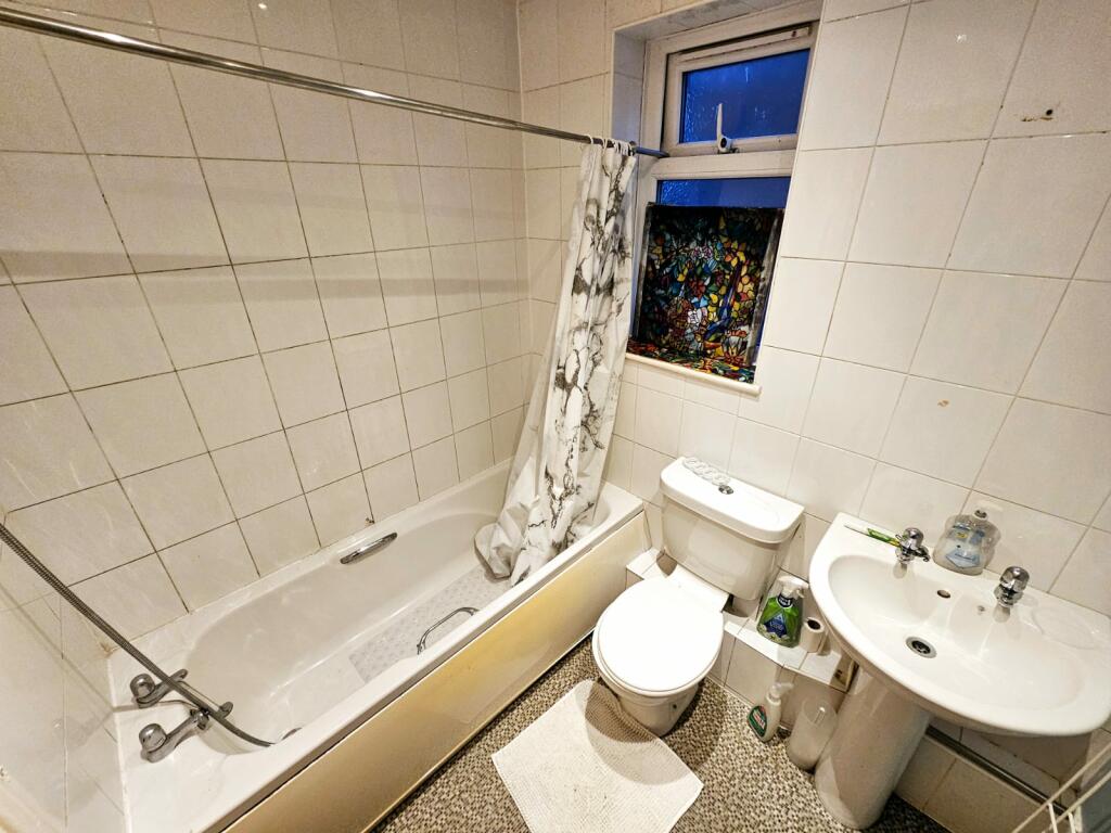 ff136a90-54b7-42fe-8e11-ae8ed3967093