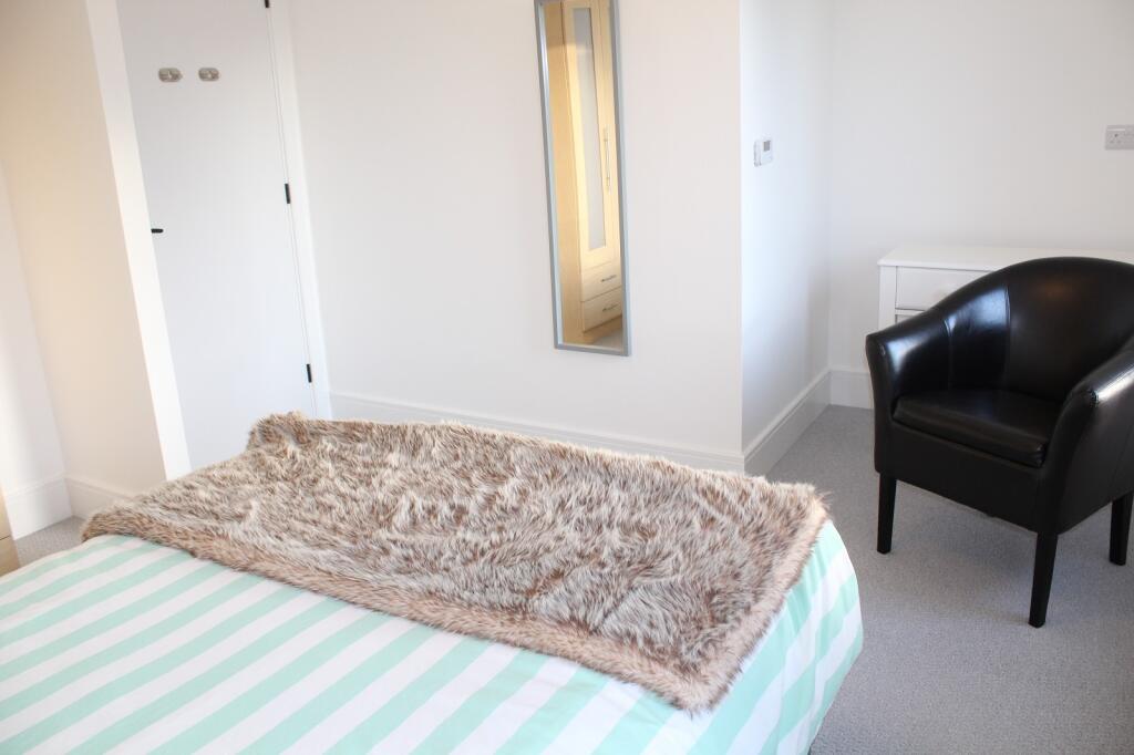 Master Bedroom Picture 2