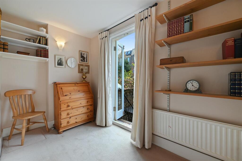 FB - Cromwell Grove - BedroomC3 (1).JPG