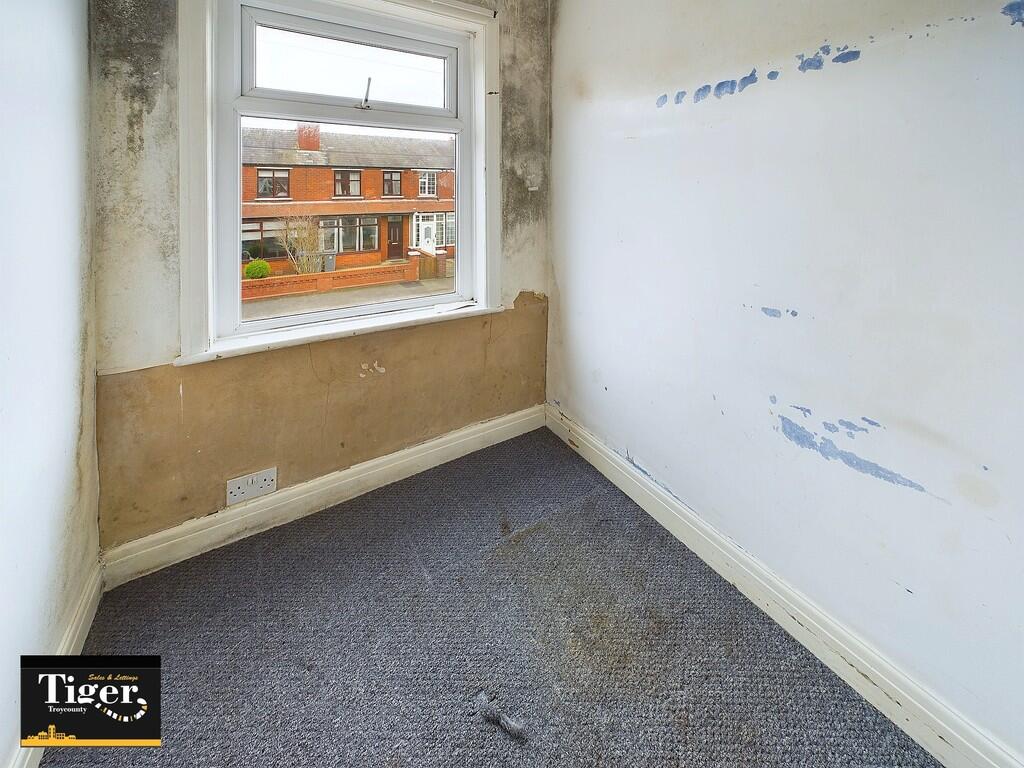 CAM02176G0-PR0476...