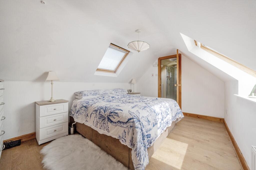 1310768-20-6852cdfa15005